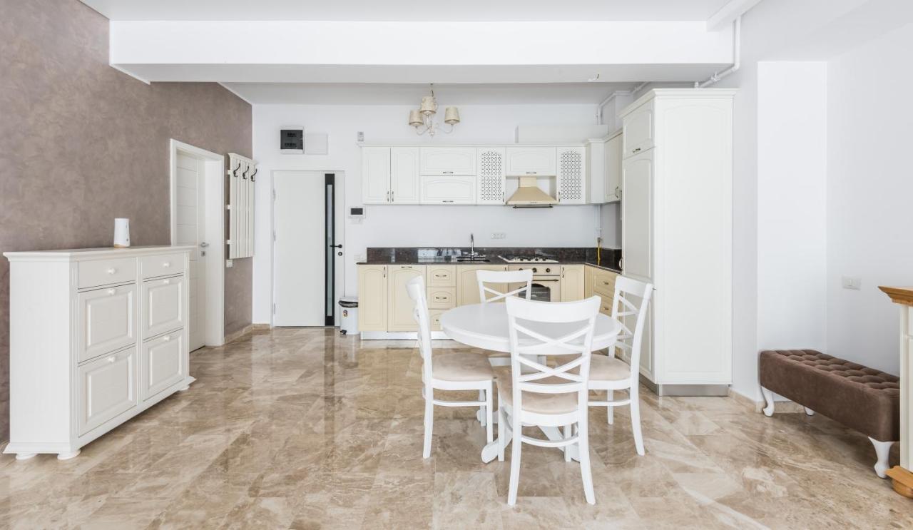 Sns Apartament In Vila Sophia Mamaia Exterior foto